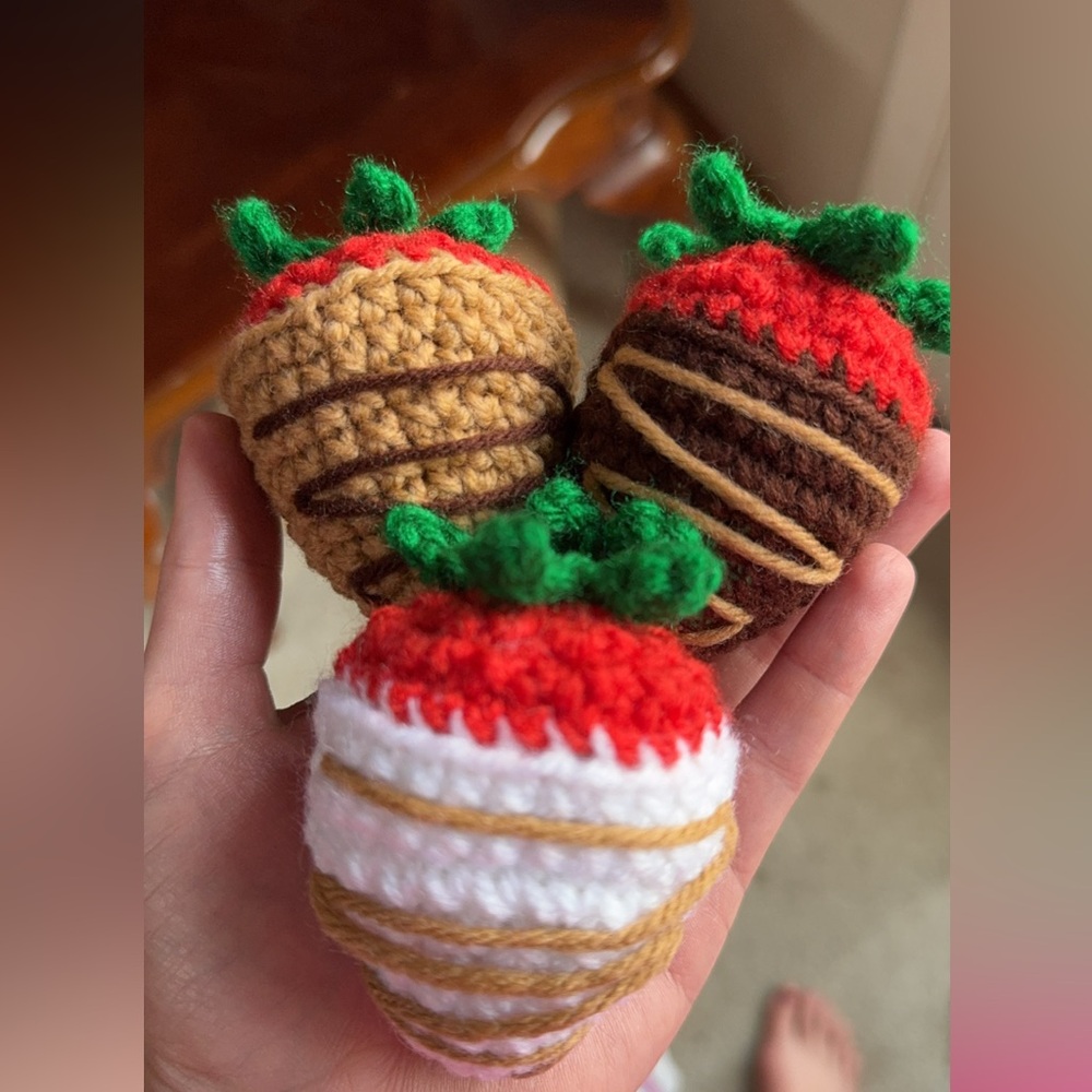 Crochet Chocolate Covered Strawberries | handmade Amigurumi